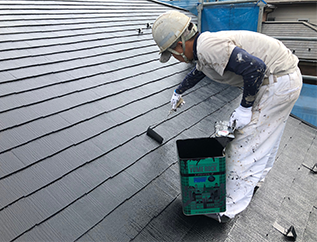 屋根塗装作業